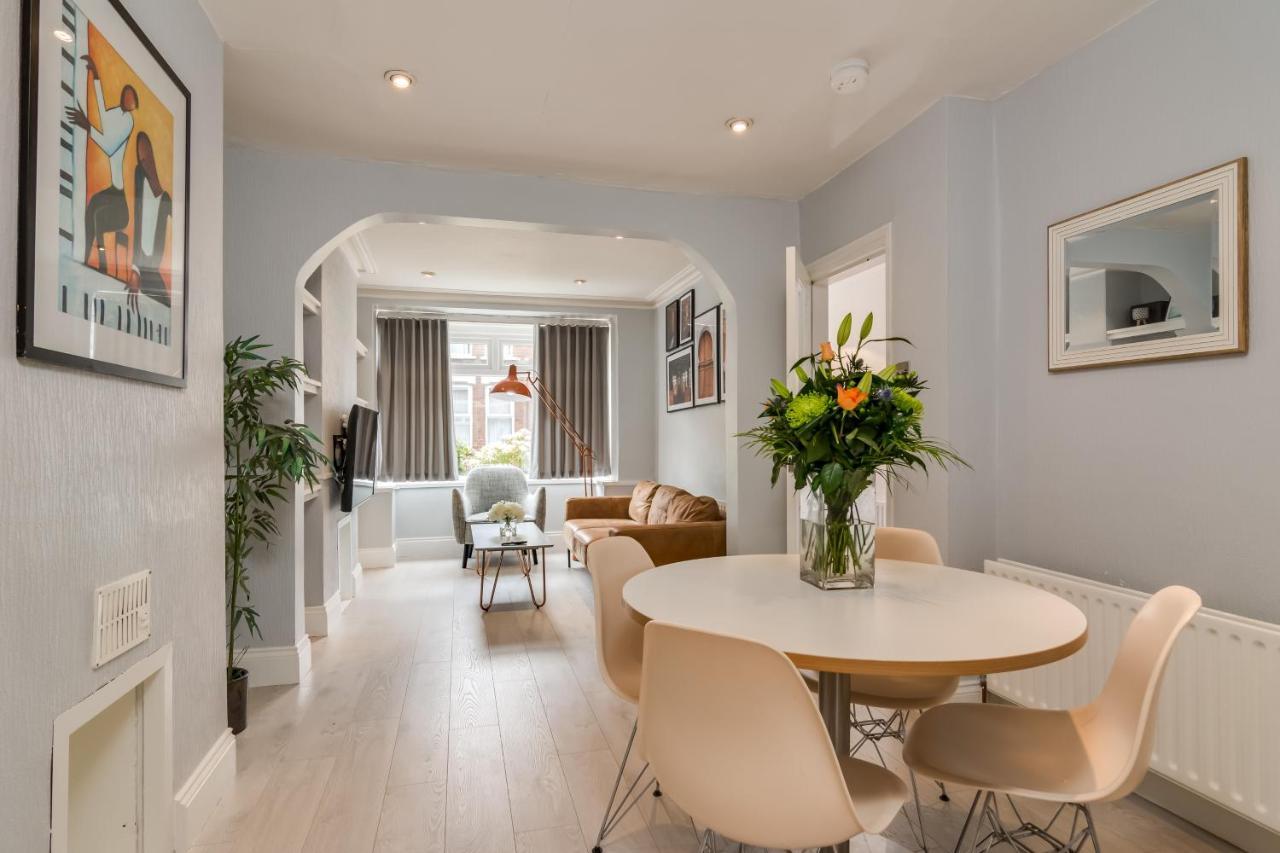 Stylish Home With Smart Technology 벨파스트 외부 사진